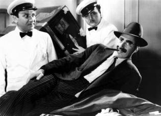 Marx Brothers (A Night at the Opera)_08